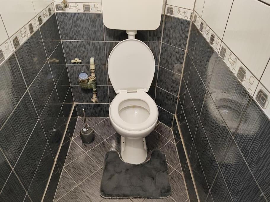 סקופיה City Sqare Apartment Verde מראה חיצוני תמונה